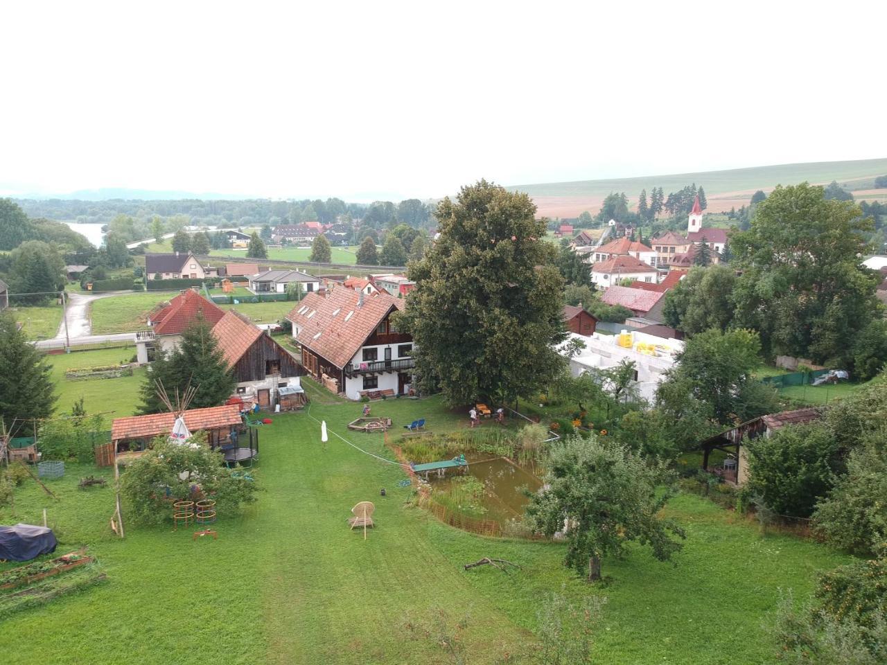 Gazdovsky Dvor "U Tlaciarov" Guest House Liptovský Trnovec Eksteriør bilde